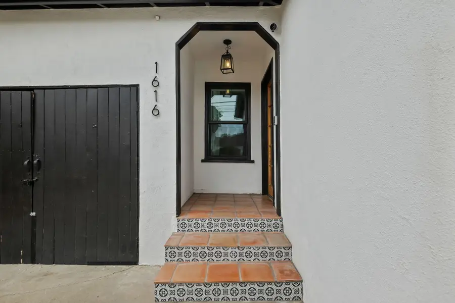 1616 Villa Avenue, Santa Barbara, CA 93101 - #3