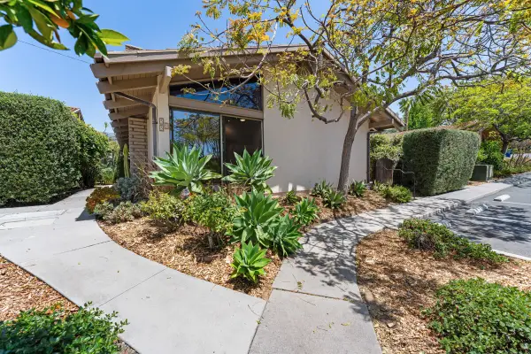 555 N La Cumbre Road, SANTA BARBARA, CA 93110