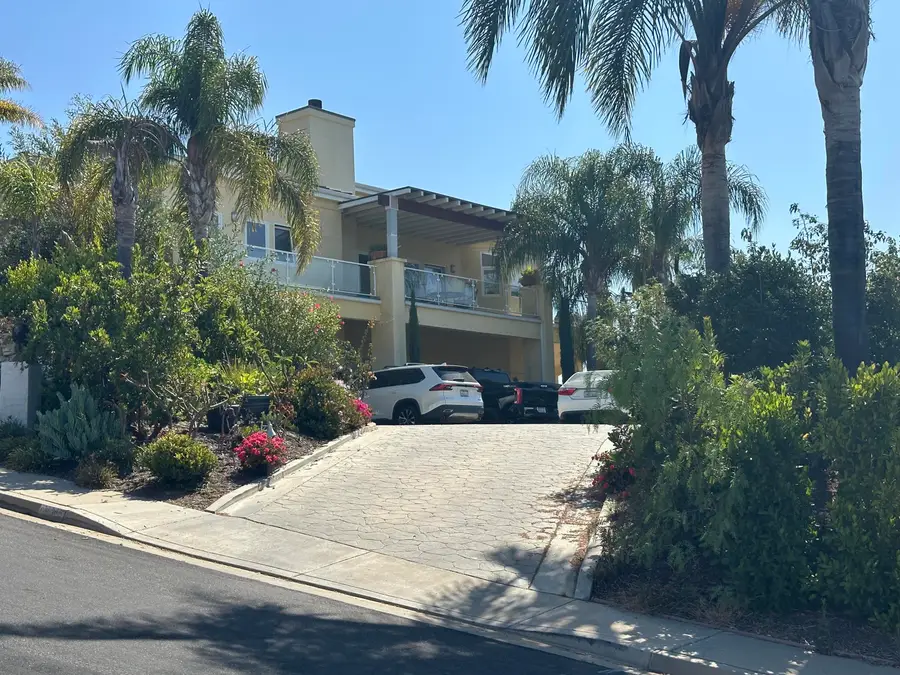 579 Glade Drive, Santa Paula, CA 93060 - #2