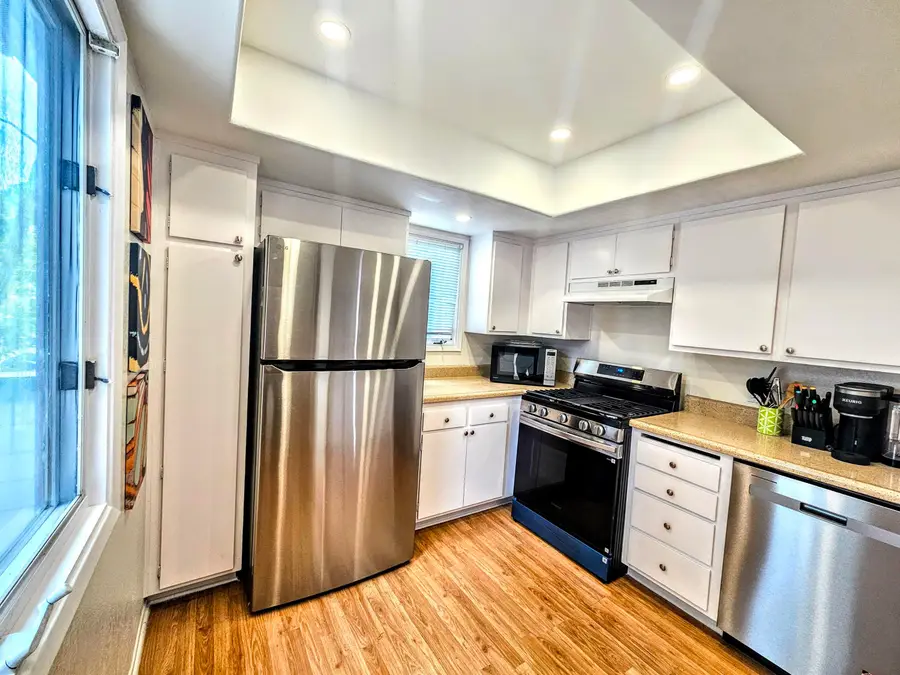 521 W Montecito Street #Apt 10, Santa Barbara, CA 93101 - #3