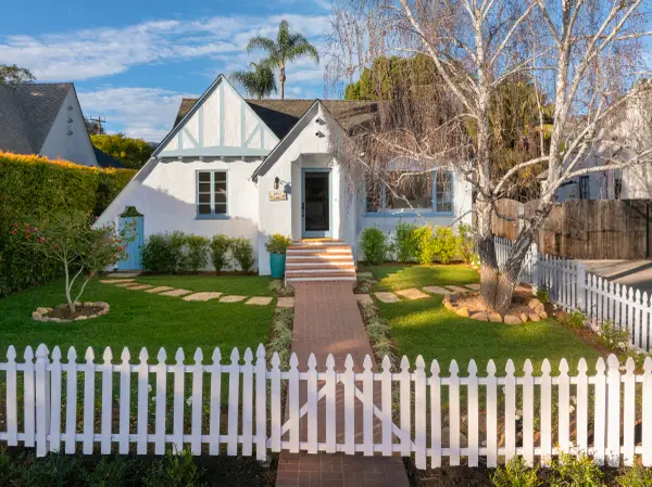 3092 Calle Rosales, SANTA BARBARA, CA 93105