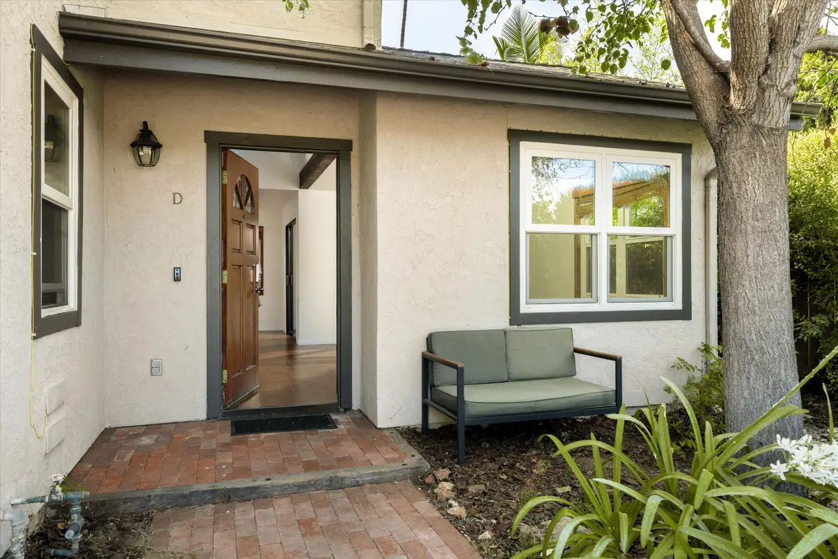 820 W Victoria Street #Apt D, Santa Barbara, CA 93101 - #1