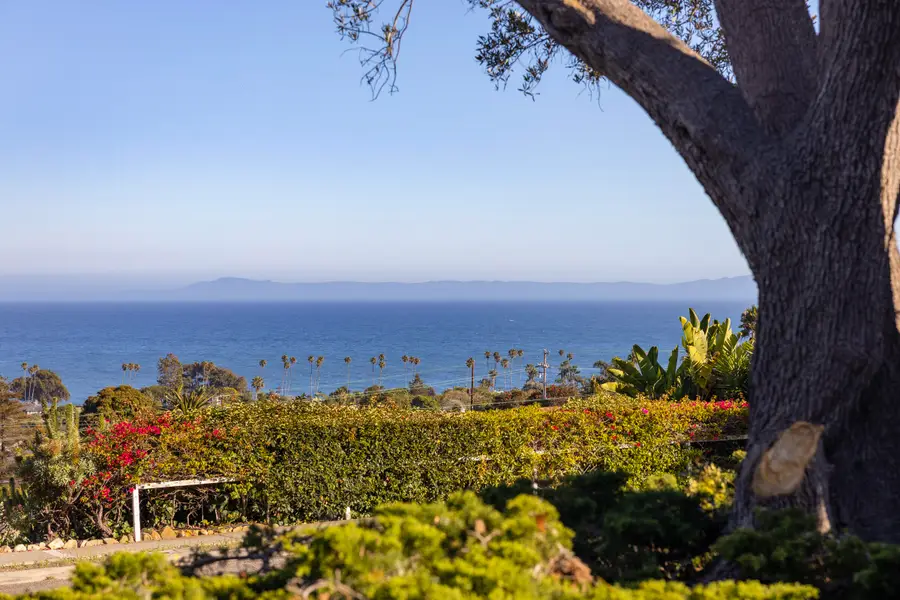 556 La Marina, Santa Barbara, CA 93109 - #3
