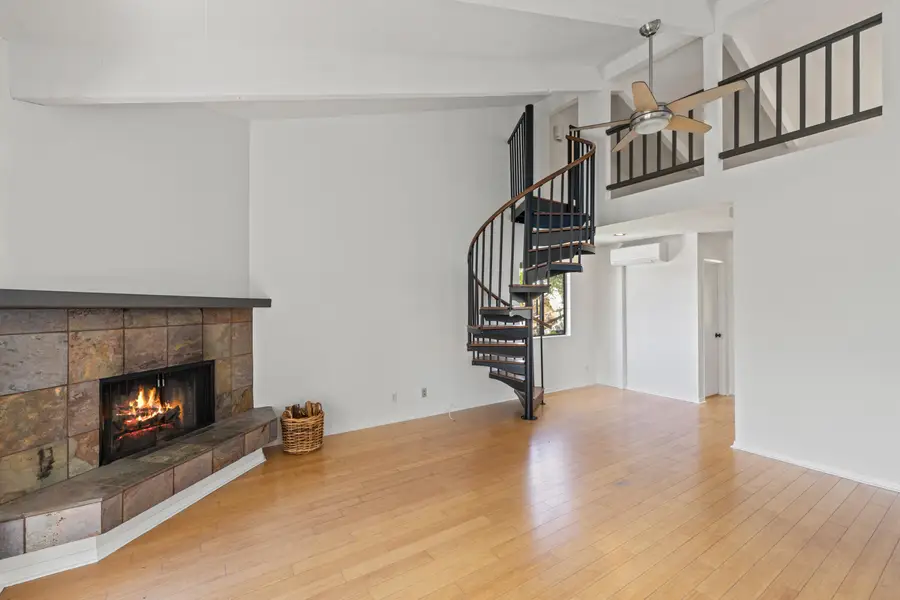 976 Miramonte Drive #Apt 4, Santa Barbara, CA 93109 - #3