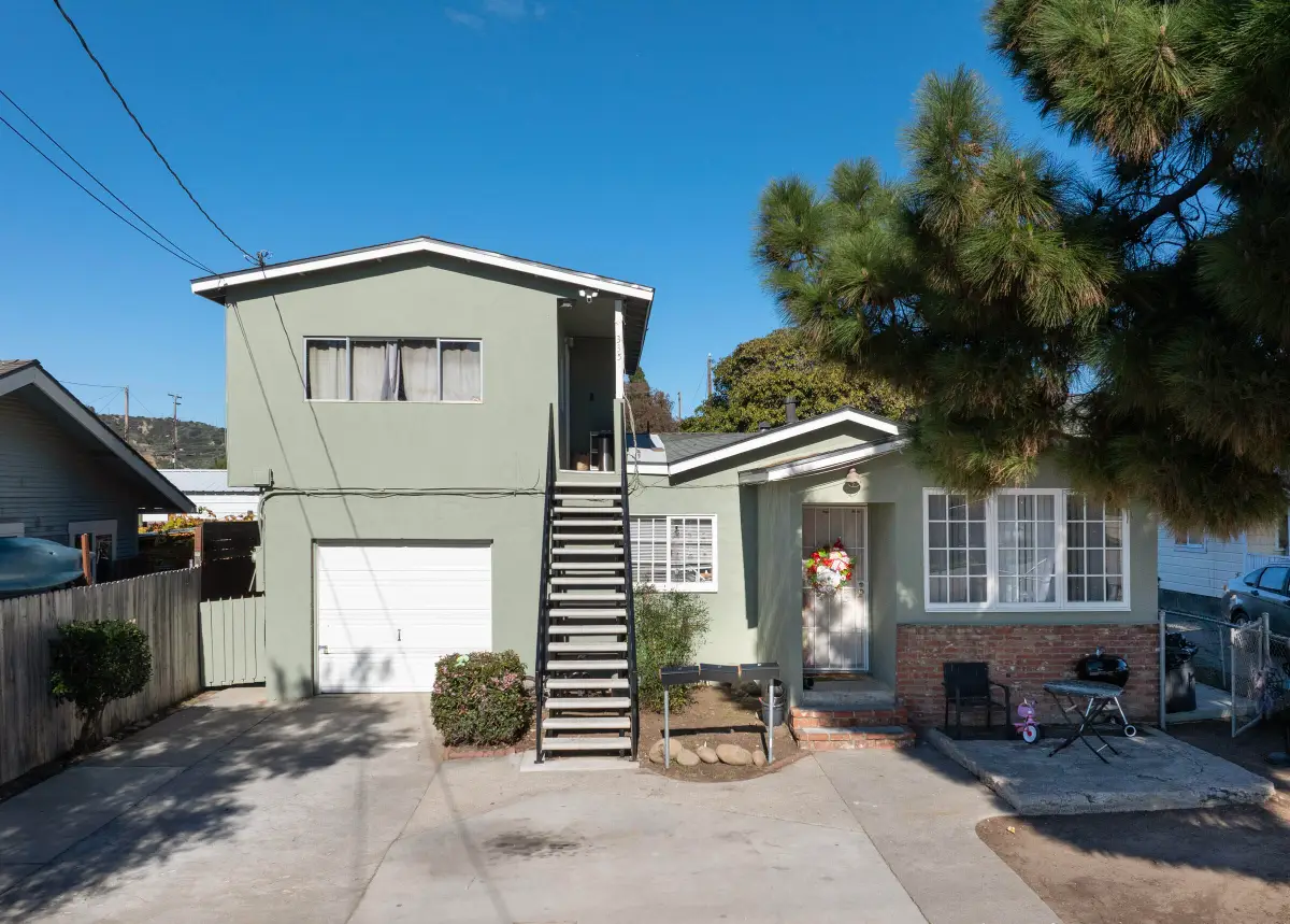 335 W Simpson Street, San Buenaventura Ventura, CA 93001 - #1