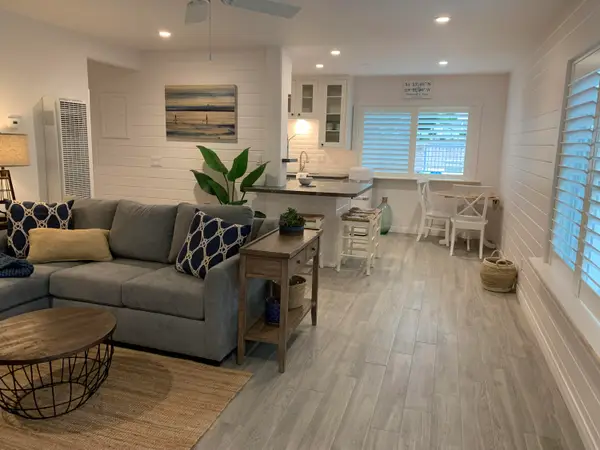 4950 Sandyland Road #Apt 120, CARPINTERIA, CA 93013