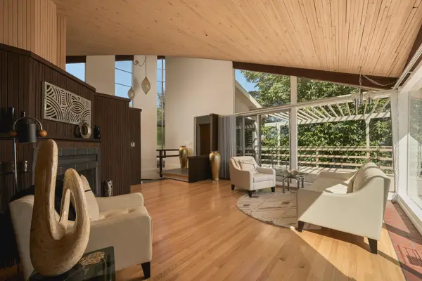 395 Loma Media Road, SANTA BARBARA, CA 93103
