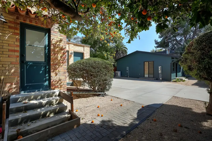 102 S Voluntario Street, Santa Barbara, CA 93103 - #2