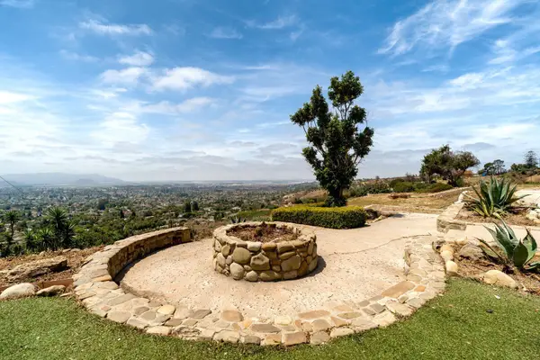 55 Santa Cruz Way, CAMARILLO, CA 93010
