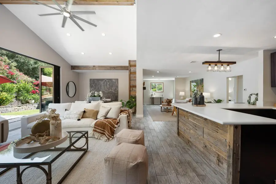 2420 Modoc Road, Santa Barbara, CA 93105 - #2