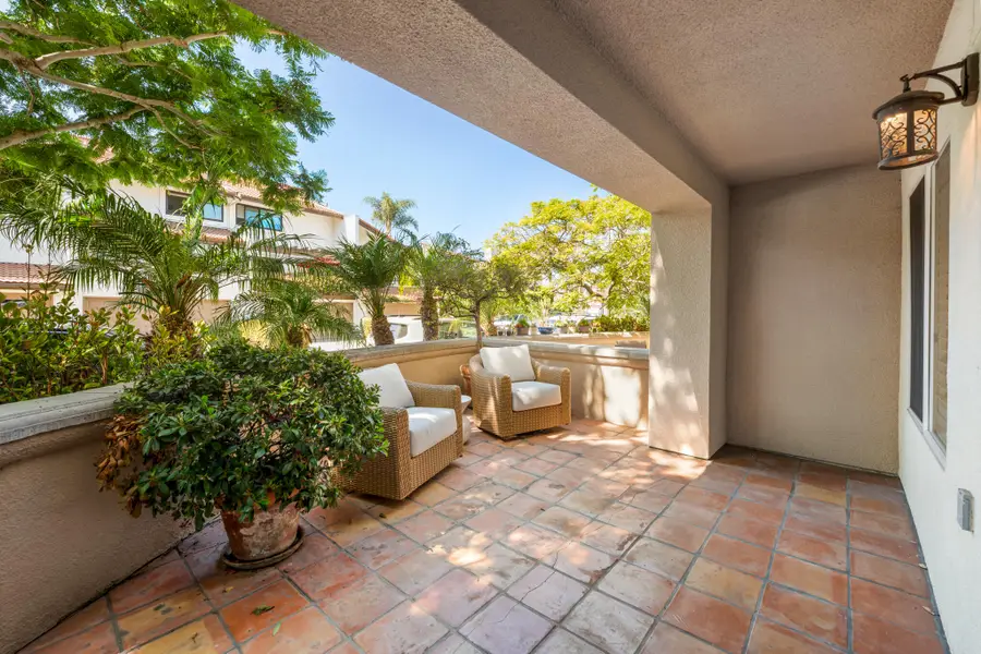 418 Por La Mar Circle, Santa Barbara, CA 93103 - #3