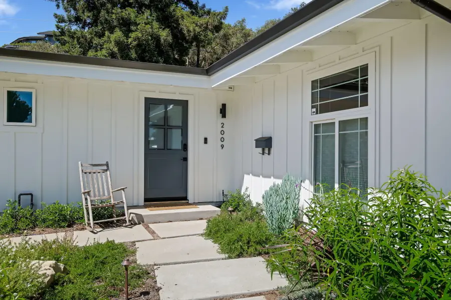 2009 Mountain Avenue, Santa Barbara, CA 93101 - #2