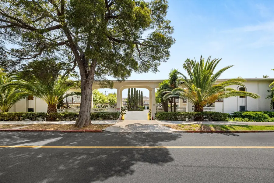 1825 Chapala Street, Santa Barbara, CA 93101 - #2