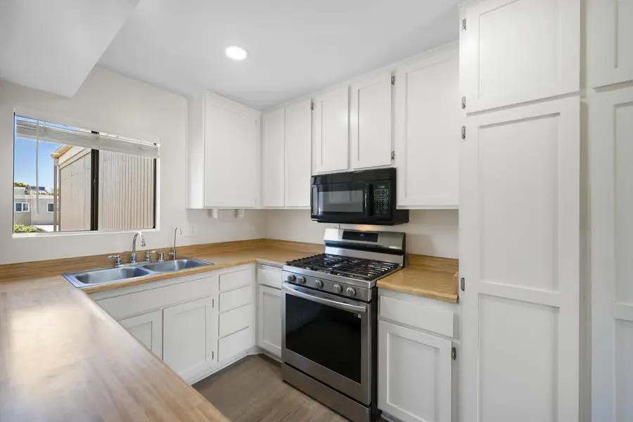 1254 Seacliff Court #2, San Buenaventura Ventura, CA 93003 - #3