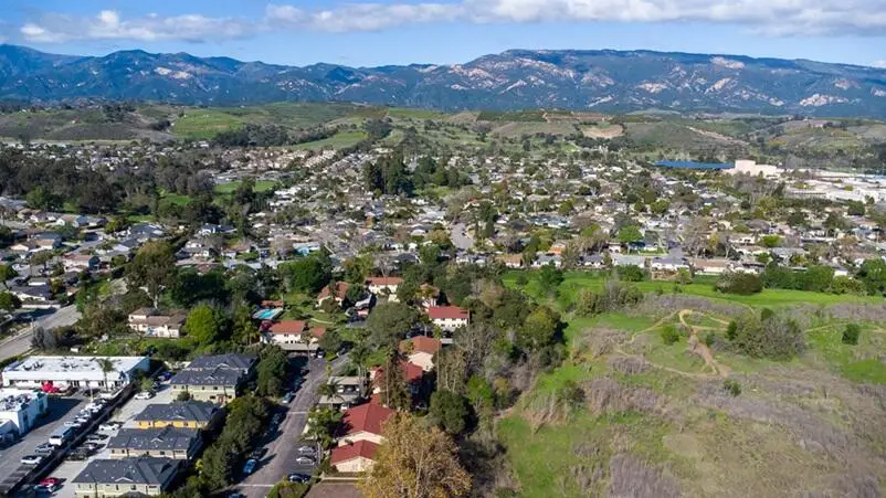 7386 Calle Real #17, Goleta, CA 93117 - Image #2