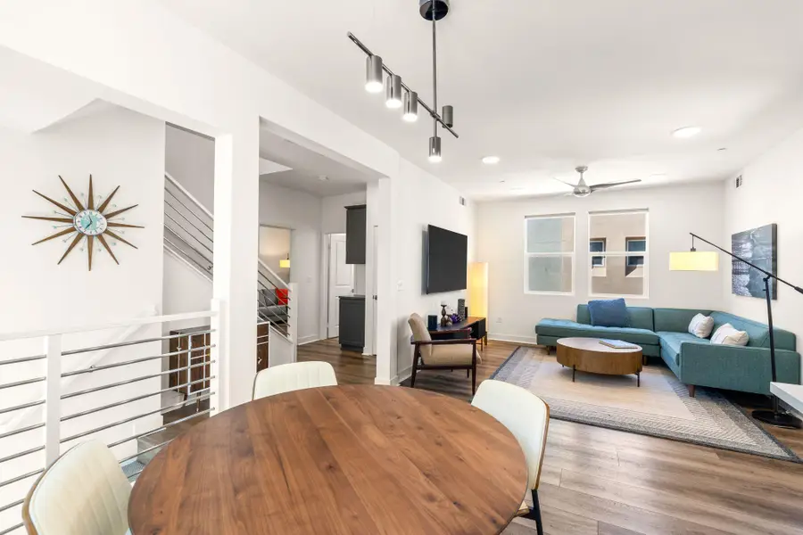 1276 E Thompson Boulevard #Unit 101, San Buenaventura Ventura, CA 93001 - #2