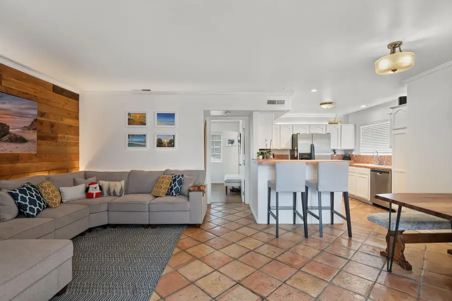 1121 San Andres Street #D, Santa Barbara, CA 93101 - #2