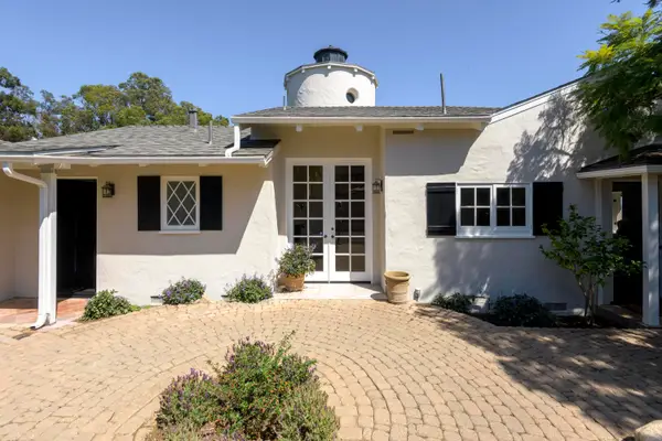 1833 El Camino De La Luz, SANTA BARBARA, CA 93109