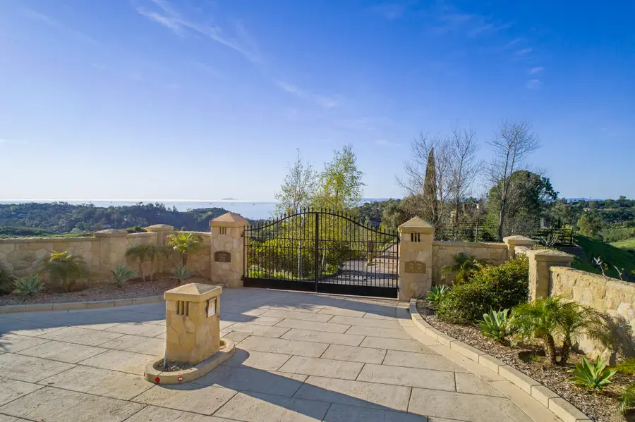 998 W Mountain Drive, Santa Barbara, CA 93103 - #2