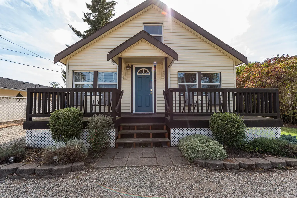 221 W Hammond Street, Sequim, WA 98382 - #1