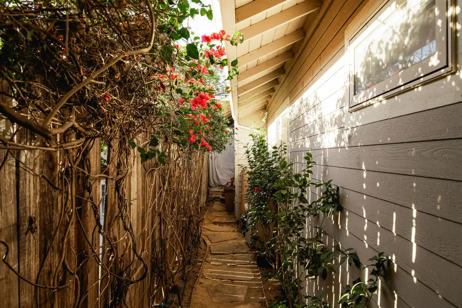 1111-1113 Olive Street, Santa Barbara, CA 93101 - Image #3