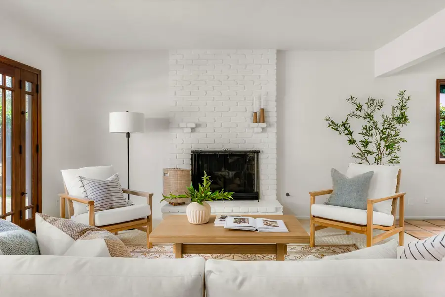 1034 Portesuello Avenue, Santa Barbara, CA 93105 - Image #2