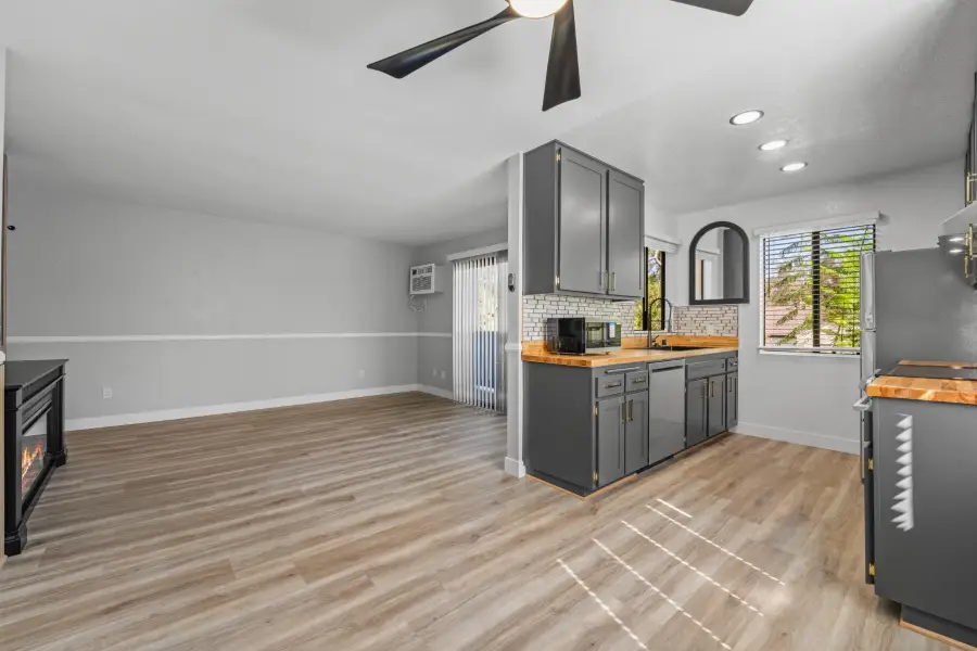9849 Caminito Marlock #22, San Diego, CA 92131 - #3