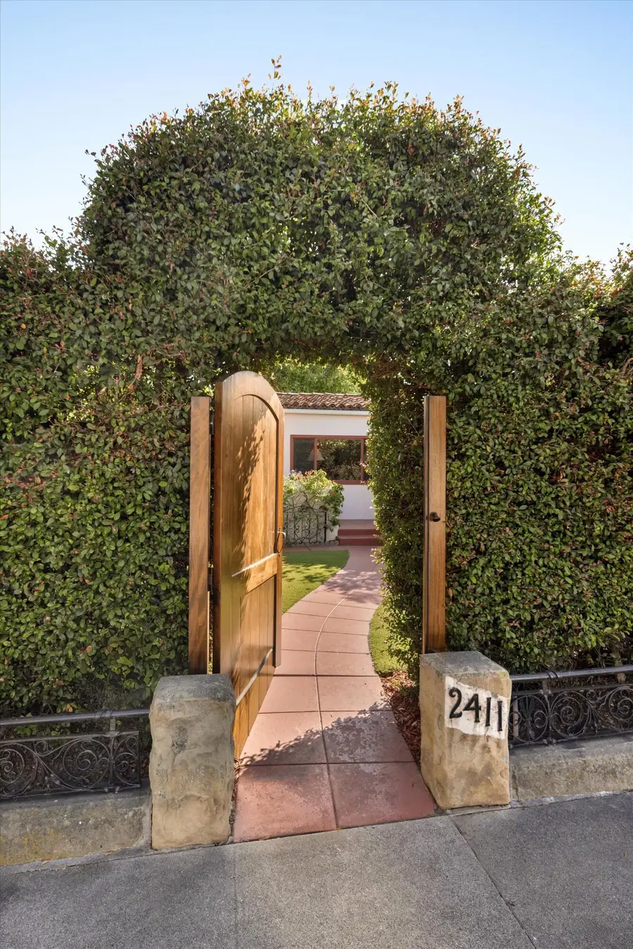 2411 Chapala Street, Santa Barbara, CA 93105 - #3