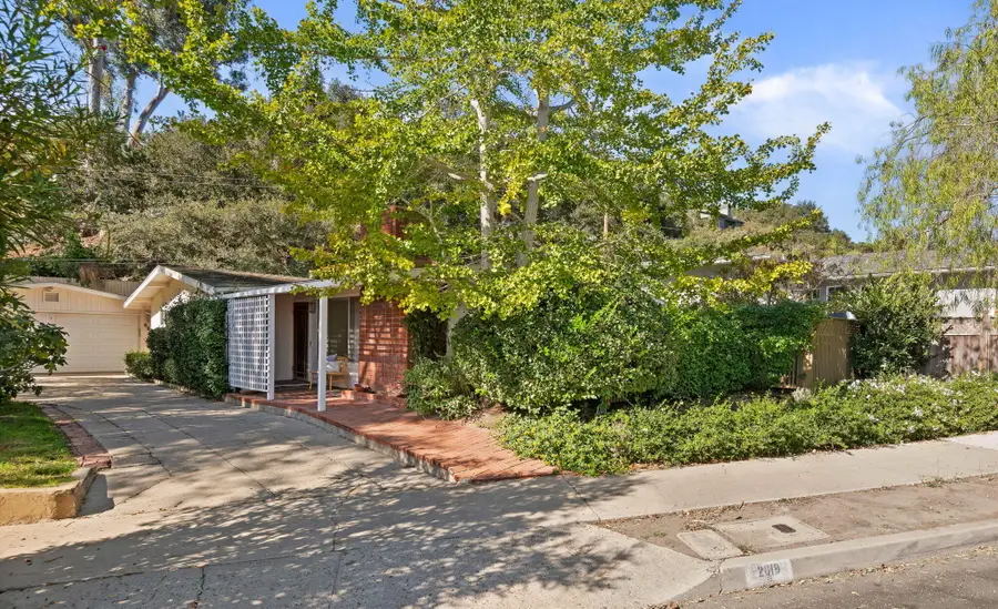 2019 Mountain Avenue, Santa Barbara, CA 93101 - #2