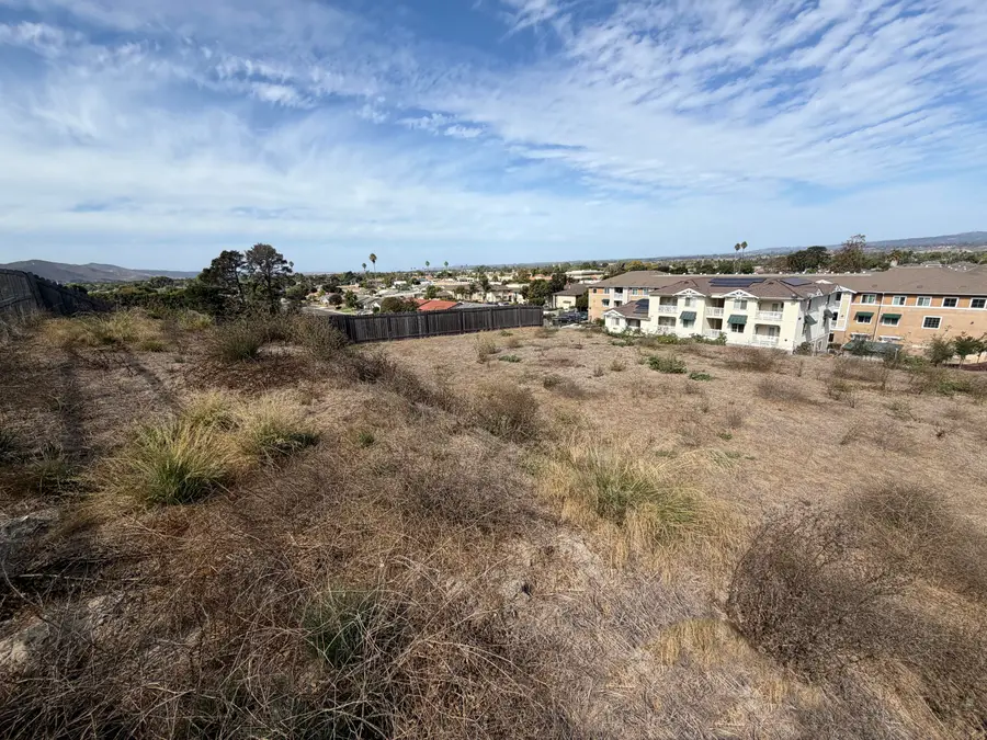 209 S 7th Street, Lompoc, CA 93436 - #2