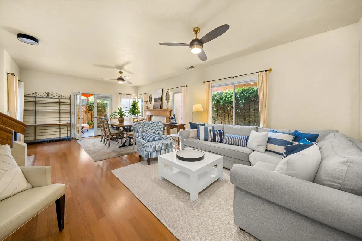 925 W Victoria Street, Santa Barbara, CA 93101 - #1