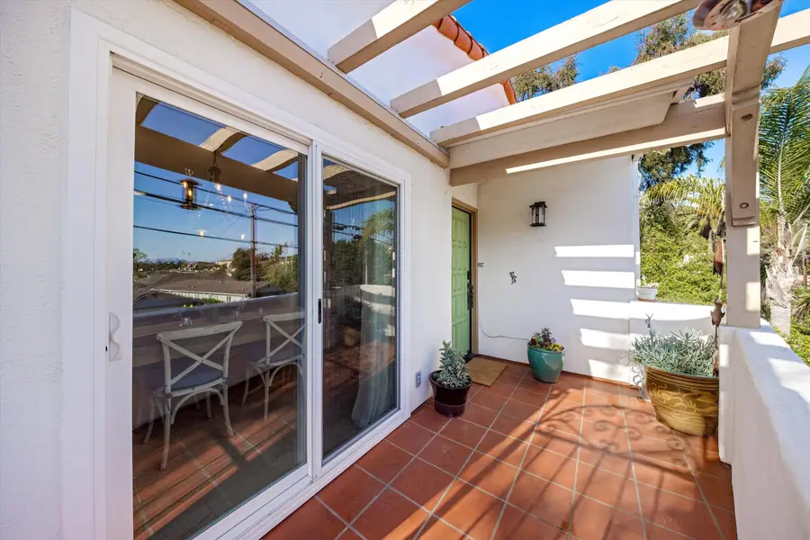 521 E Anapamu # C8, Santa Barbara, CA 93103 - Image #3