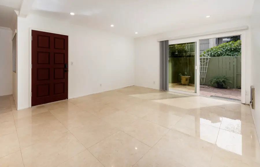 29 Dearborn Place #Apt 7, Goleta, CA 93117 - #2