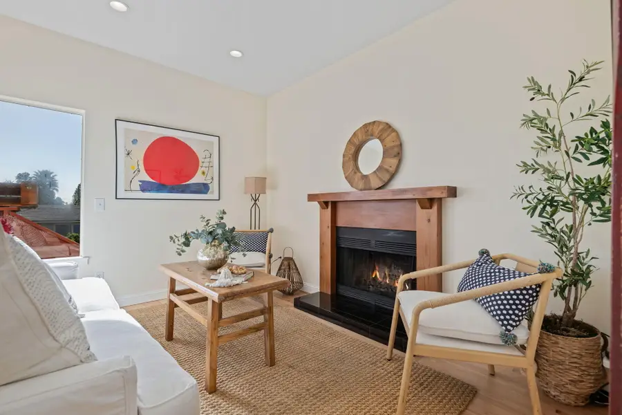 110 S Salinas Street #D, Santa Barbara, CA 93103 - #3