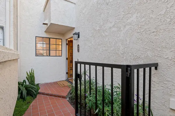 1230 Franciscan Court #7, CARPINTERIA, CA 93013