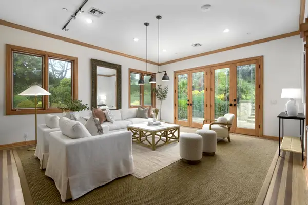 1122 Camino Viejo Road, SANTA BARBARA, CA 93108