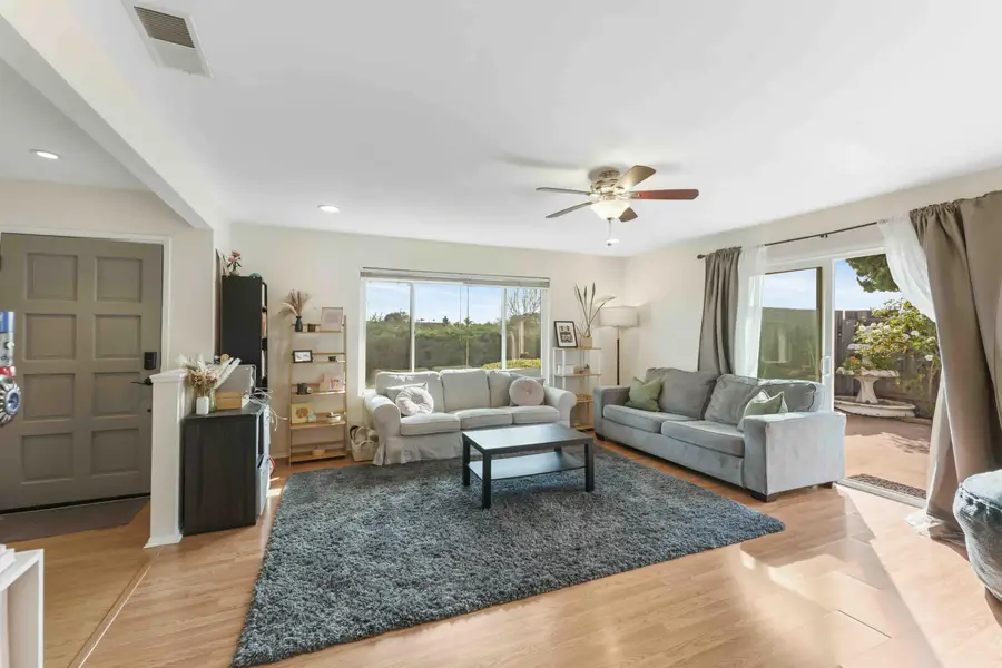 319 Northgate Drive #Apt A, Goleta, CA 93117 - #3