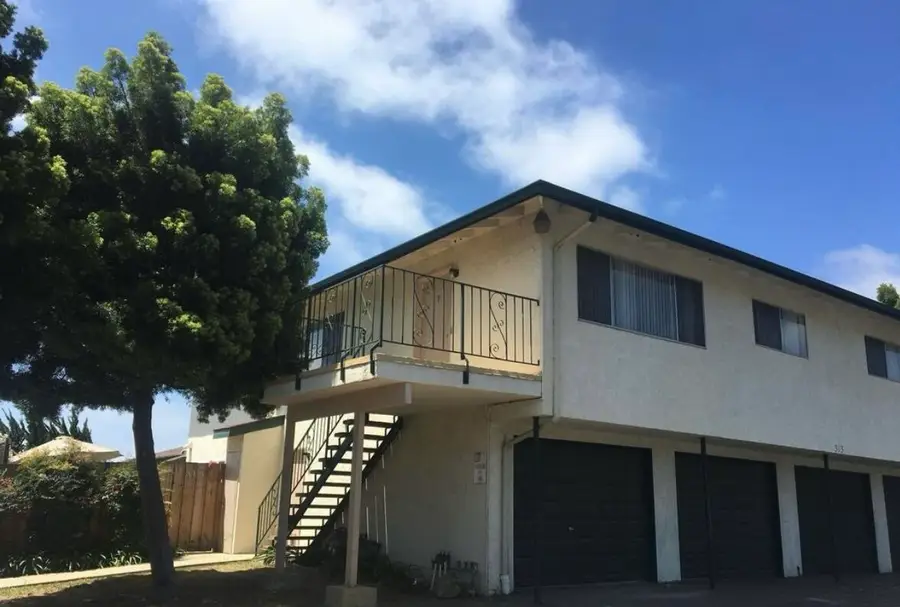 313 Northgate Drive #Apt D, Goleta, CA 93117 - #2