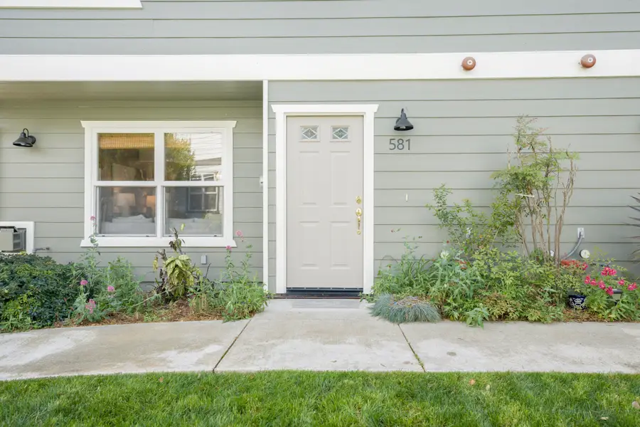 581 Central Avenue, Buellton, CA 93427 - #2