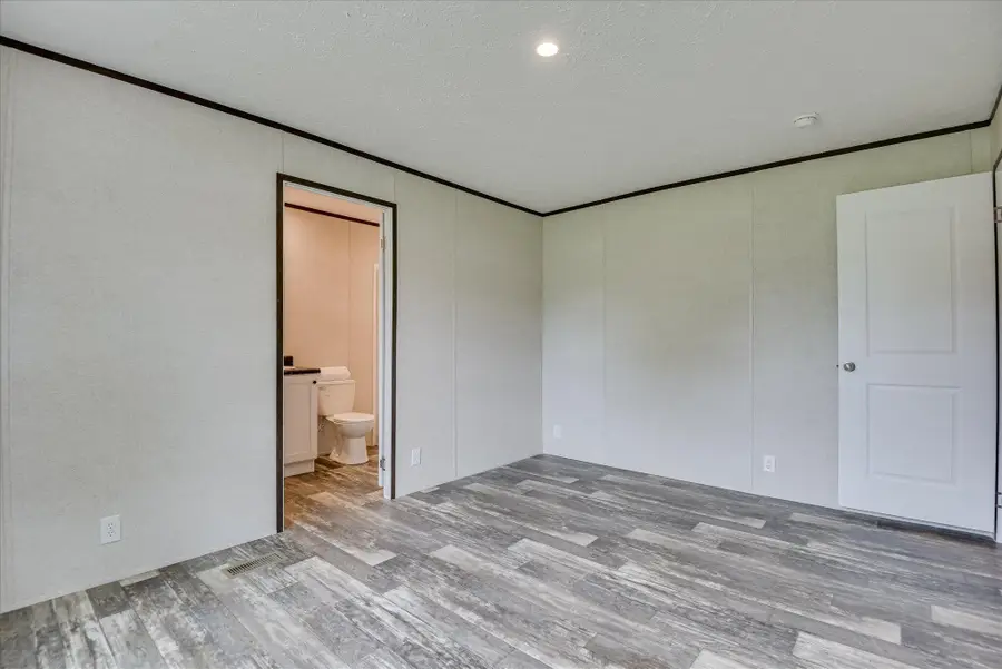 136 Carline Street, Gloverville, SC 29828 - #3