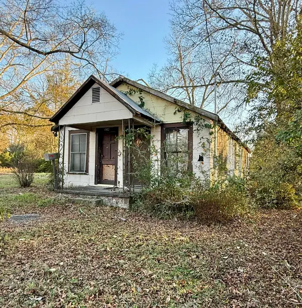 834 Peasley, Orangeburg, SC 29115