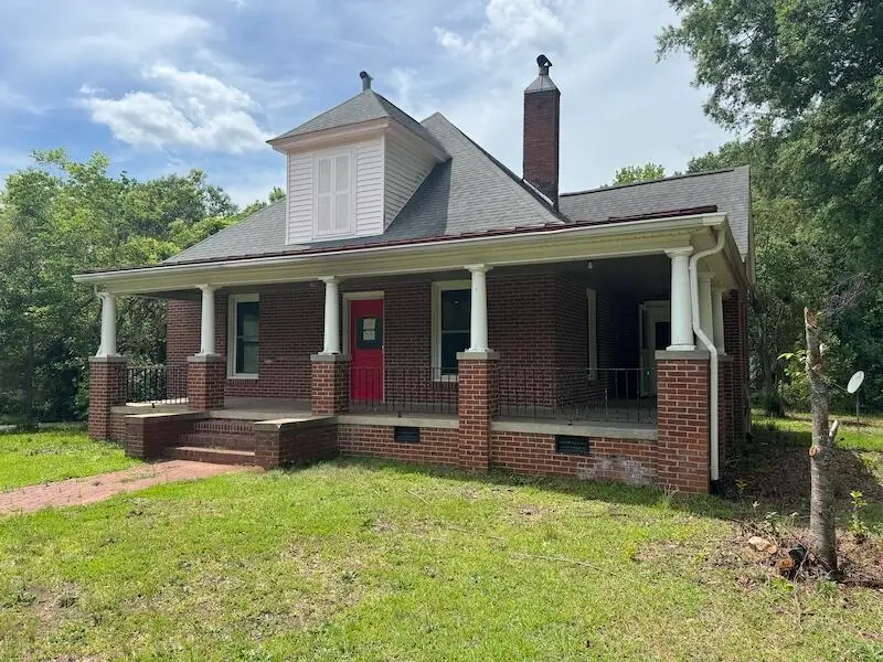 1304 Mccormick Highway, Greenwood, SC 29646 - #2