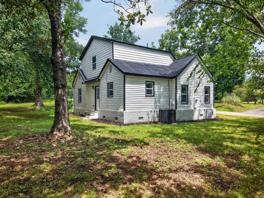 447 Glover Street, Edgefield, SC 29824 - #3