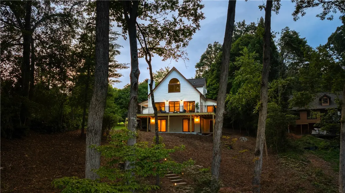 23318 White Harbour Rd Road, Seneca, SC 29672 - Image #1