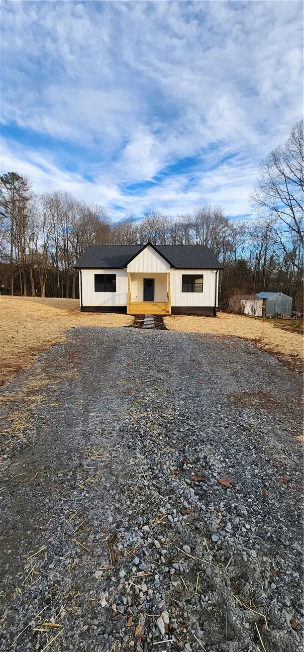 147 Highland Hills Drive, Campobello, SC 29322 - Image #3