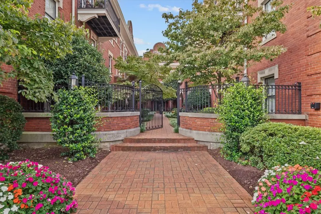 400 E Washington Street #Unit 27, Greenville, SC 29601 - Image #1