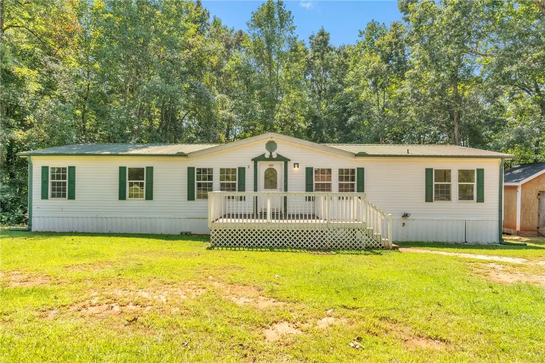 121 Breezewood Drive, Westminster, SC 29693 - Image #1