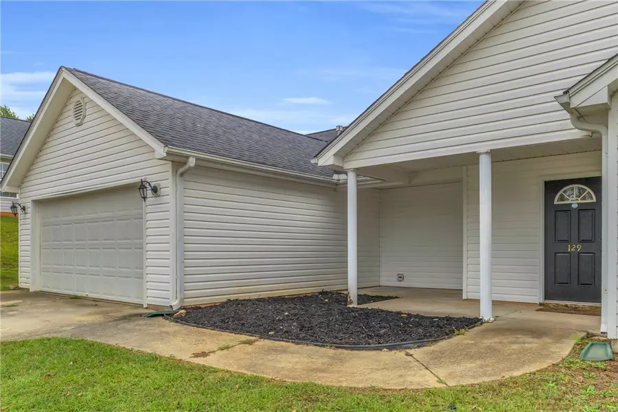 129 Saint James Court, Anderson, SC 29621 - Image #2