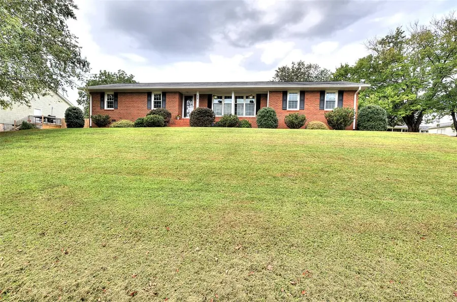 236 Connie Drive, Pickens, SC 29671 - Image #2