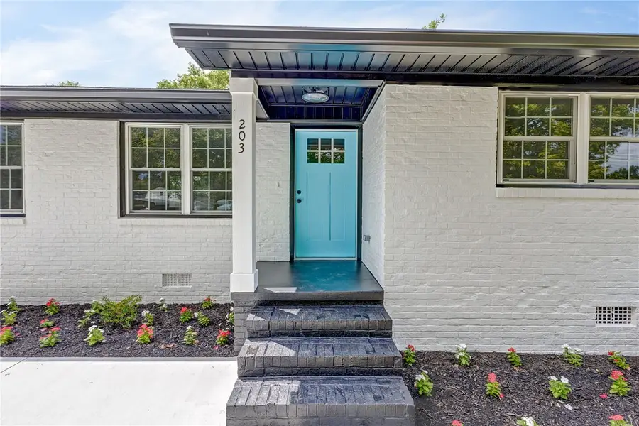 203 Montgomery Street, Laurens, SC 29360 - Image #2